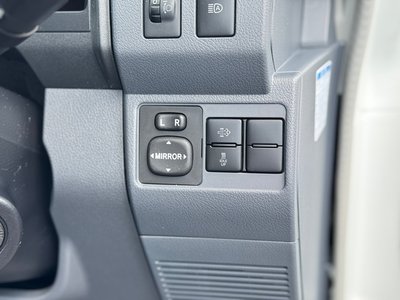 2025 Toyota LAND CRUISER 70 thumbnail 56