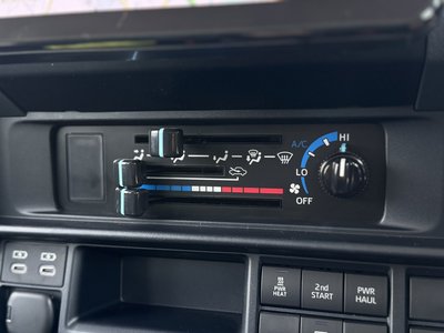2025 Toyota LAND CRUISER 70 thumbnail 67