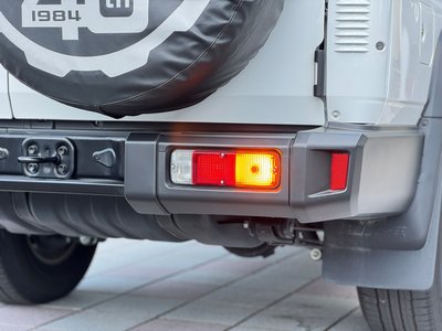 2025 Toyota LAND CRUISER 70 thumbnail 36