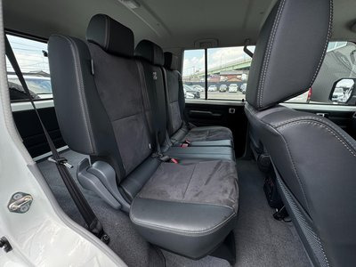 2025 Toyota LAND CRUISER 70 thumbnail 45