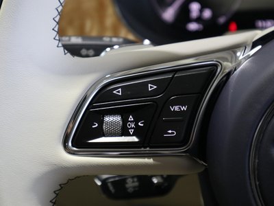 2023 Bentley BENTAYGA thumbnail 23