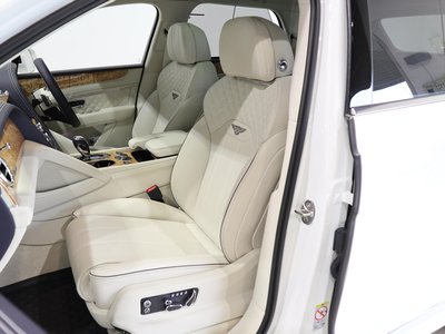 2023 Bentley BENTAYGA thumbnail 5