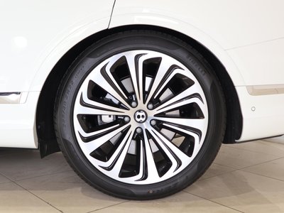 2023 Bentley BENTAYGA thumbnail 15