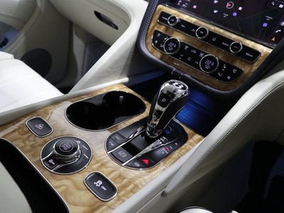 2023 Bentley BENTAYGA thumbnail 27