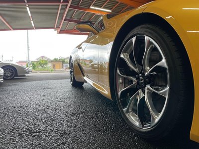 صورة 12 لـ 2017 Lexus LC
