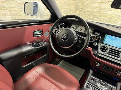 2011 ROLLS-ROYCE GHOST photo 45