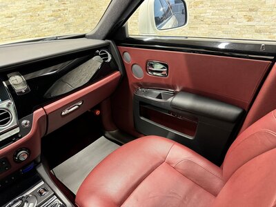 2011 ROLLS-ROYCE GHOST photo 49