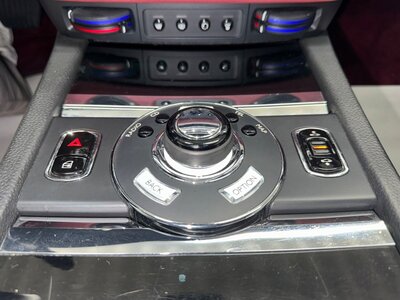 2011 ROLLS-ROYCE GHOST photo 81