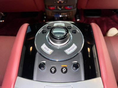 2011 ROLLS-ROYCE GHOST photo 135