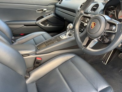 2016 Porsche 718 照片 20