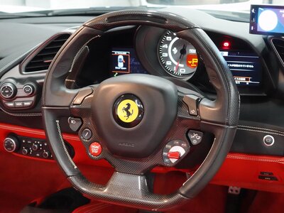 2017 Ferrari 488 SPIDER — фото 4