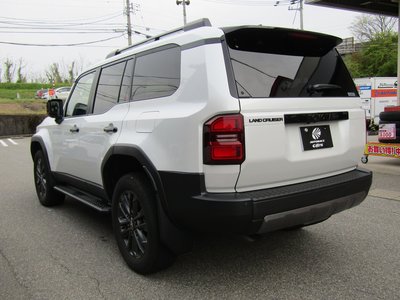 صورة 8 لـ 2024 Toyota LAND CRUISER 250