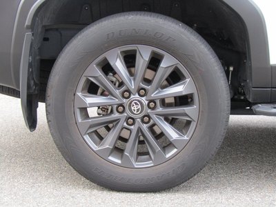 صورة 11 لـ 2024 Toyota LAND CRUISER 250