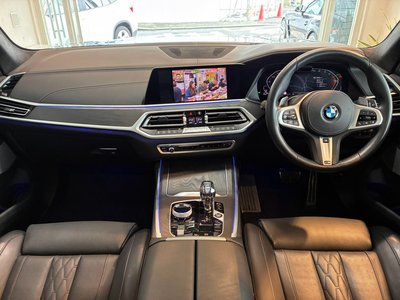 2021 BMW X7 thumbnail 19