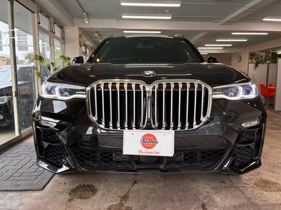 2021 BMW X7 photo 3