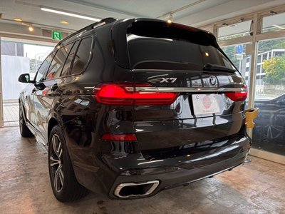 2021 BMW X7 photo 7