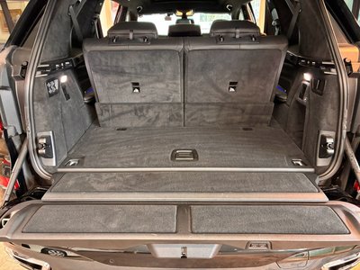 2021 BMW X7 thumbnail 35