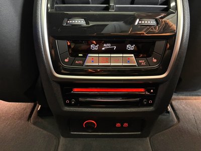 2021 BMW X7 thumbnail 21