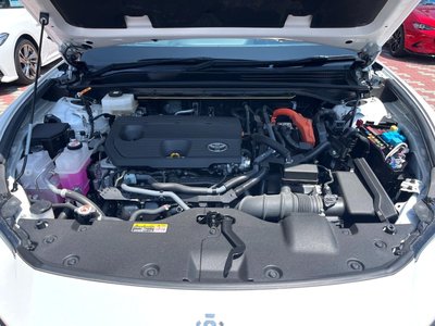 صورة 18 لـ 2023 Toyota CROWN SPORT