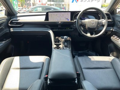 صورة 2 لـ 2023 Toyota CROWN SPORT