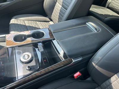 صورة مصغرة 39 لـ 2026 Cadillac ESCALADE