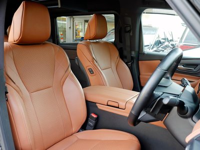 2024 Toyota VELLFIRE photo 8
