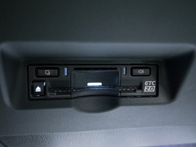 صورة 33 لـ 2025 Toyota ALPHARD
