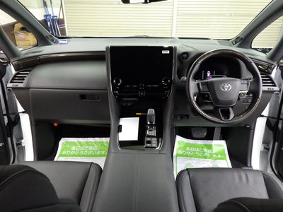 صورة 14 لـ 2025 Toyota ALPHARD