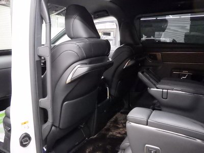 صورة 17 لـ 2025 Toyota ALPHARD