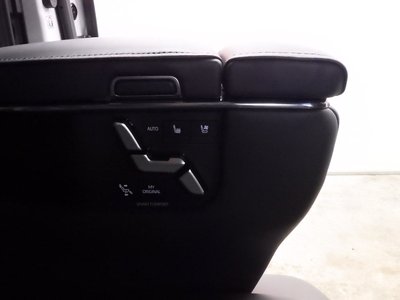 صورة 48 لـ 2025 Toyota ALPHARD