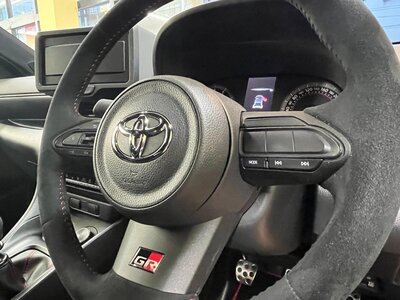 صورة 16 لـ 2023 Toyota GR YARIS