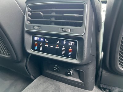 2021 AUDI Q8 thumbnail 39