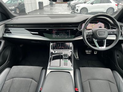 2021 AUDI Q8 photo 3