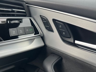 2021 AUDI Q8 thumbnail 29