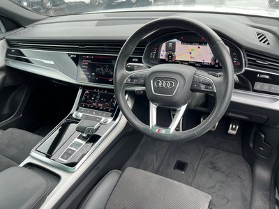 2021 AUDI Q8 photo 15