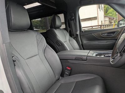 صورة 46 لـ 2024 Toyota ALPHARD