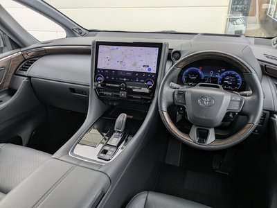صورة 48 لـ 2024 Toyota ALPHARD
