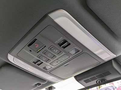 صورة 61 لـ 2024 Toyota ALPHARD