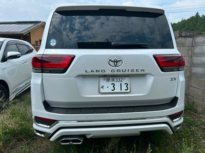 2023 Toyota LAND CRUISER 300 — фото 3