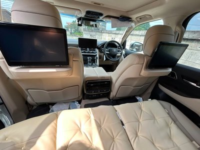 2023 Toyota LAND CRUISER 300 — фото 14