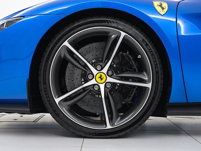 صورة 9 لـ 2025 Ferrari 296 GTS