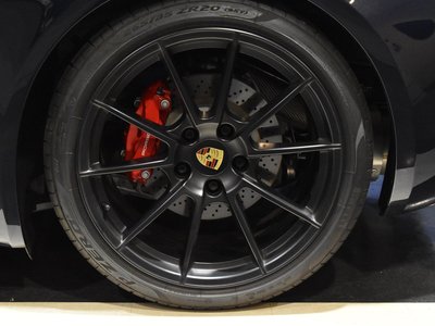 2021 Porsche 718 thumbnail 32