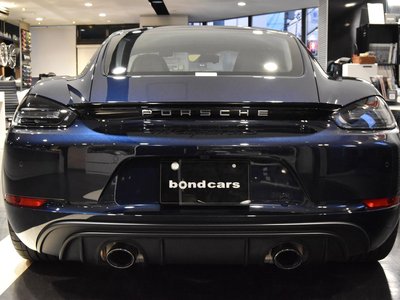 2021 Porsche 718 photo 11