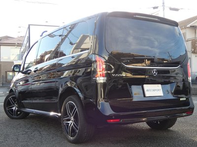 2024 Mercedes-BENZ V-CLASS photo 3
