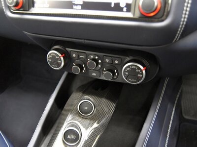 صورة مصغرة 22 لـ 2017 Ferrari CALIFORNIA T