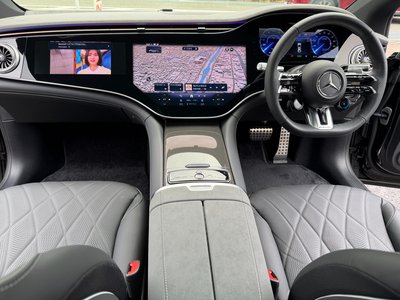 2024 Mercedes-BENZ EQS AMG photo 12