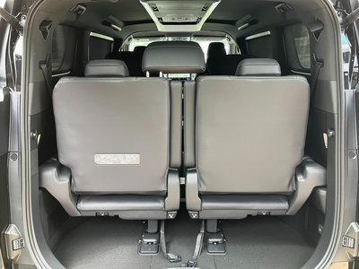 صورة 41 لـ 2026 Toyota VELLFIRE