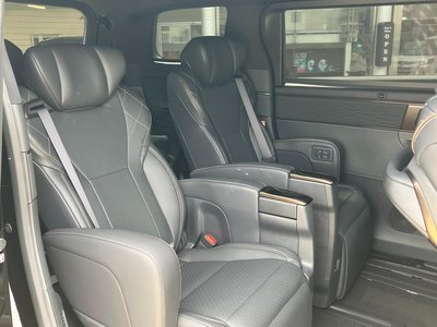 صورة 35 لـ 2026 Toyota VELLFIRE