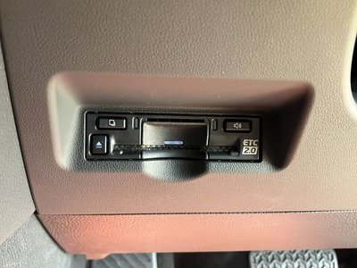 صورة 34 لـ 2026 Toyota VELLFIRE