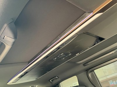 صورة 38 لـ 2026 Toyota VELLFIRE